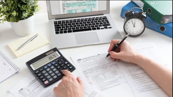 4 Ways Bookkeepers Add Value To Modern Business Operations