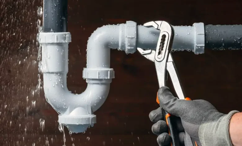 Emergency Plumber vs Regular Plumber: Which One Do You Need Fast?